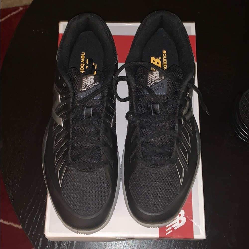 New Balance Tennis Sneakers